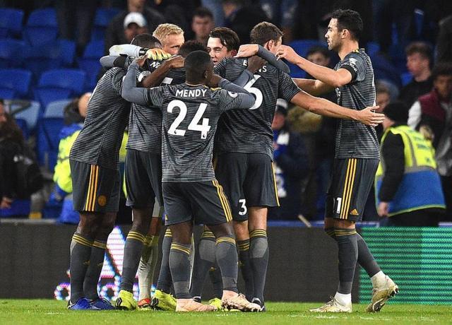 里昂遭巴黎绝杀，拉卡泽特：里昂好样的，11打12可不容易啊（里昂被巴黎读秒绝杀，拉卡泽特：为球队骄傲，十一打十二太难了）