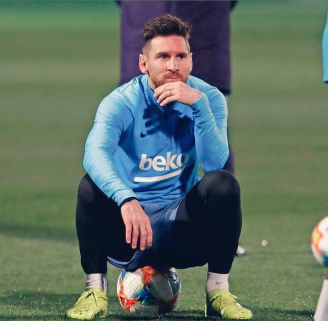 赛后情书：利物浦惨败曼城急需腾子救命，皇马闷平阿隆索已嗨（赛后札记：利物浦惨负曼城急盼滕哈赫救场，皇马闷平阿隆索嗨翻）