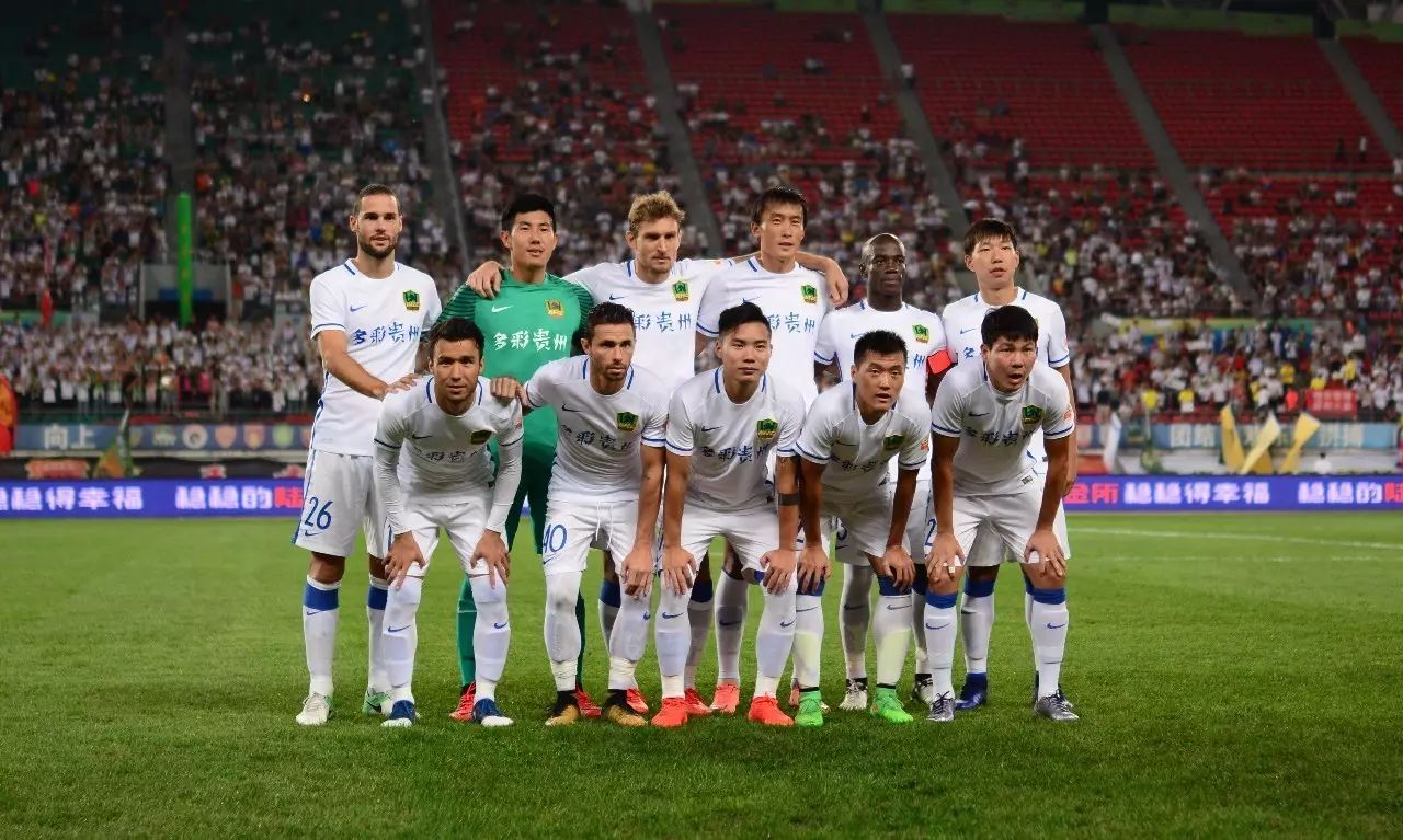 小众抽象比赛！里尔4-3欧塞尔一役出现4红1点1乌龙，下半场6球（疯狂神剧本：里尔4-3欧塞尔，4红牌+1点球+1乌龙，下半场轰入6球）